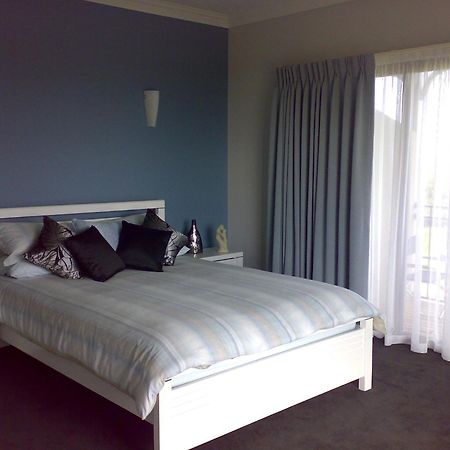 Swan Lake Guest House Ventnor Esterno foto